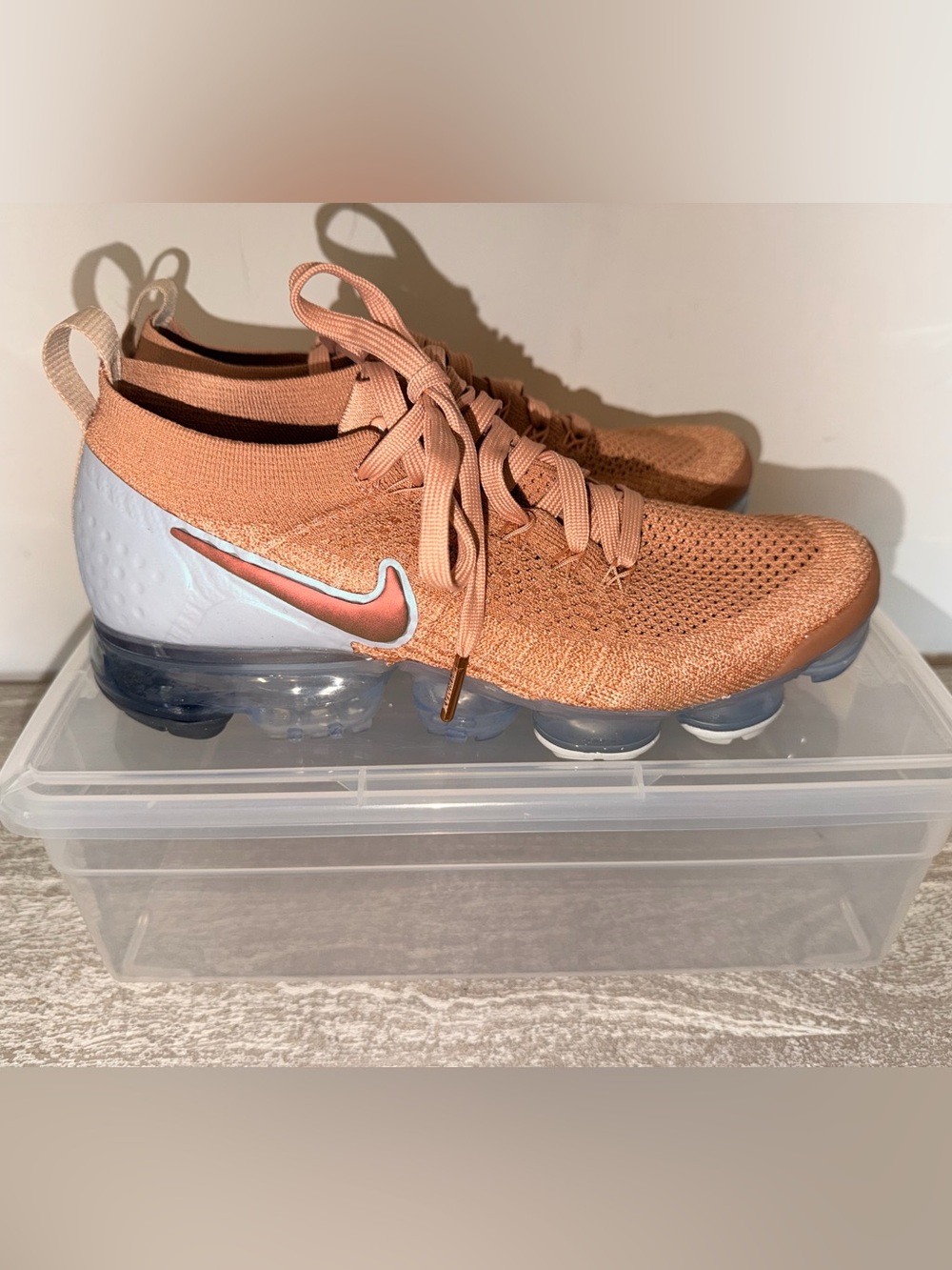 New Nike Air Vapormax Flyknit 2 Rose Gold/Bio-Beige 942843-602 Size 9(W)/7.5(M) - Picture 3 of 9